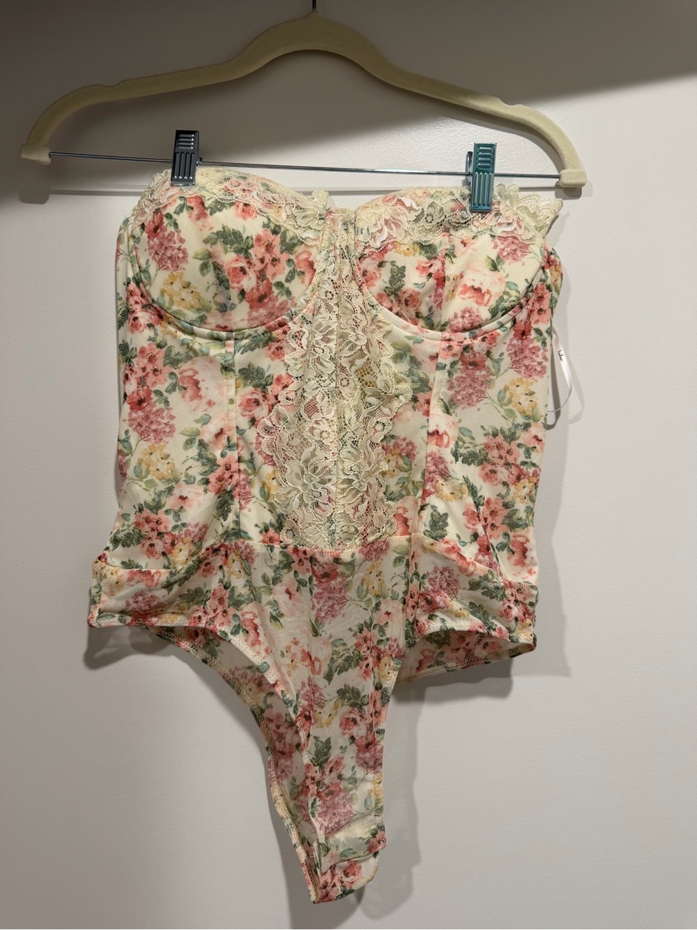 Lulu's Floral Lace Bustier Bodysuit in Cream with Pink and Green Flowers